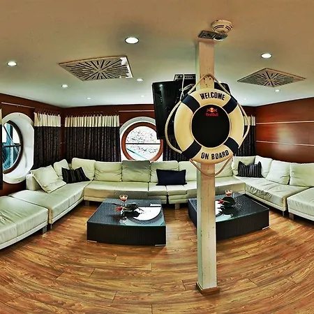 Rohan Boat Ботель Прага