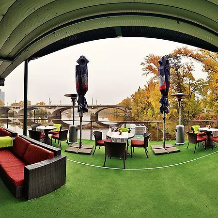 Rohan Boat 3* Prag