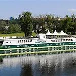 Rohan Boat 3*