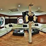 Rohan Boat Tekne Prag