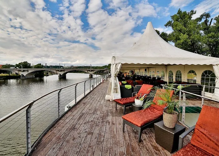 Rohan Boat Praga
